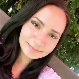 Meet your Posher, Fatima